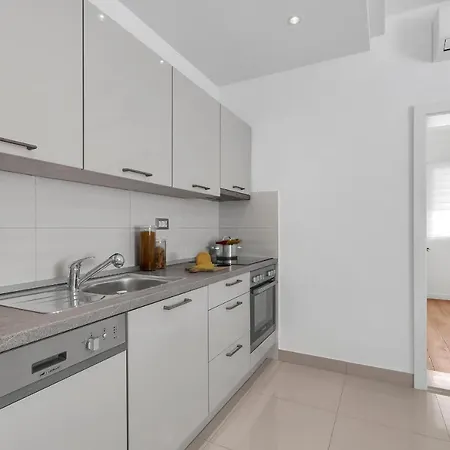 Vranjes * Макарська