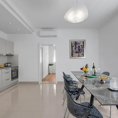 Vranjes * Макарська