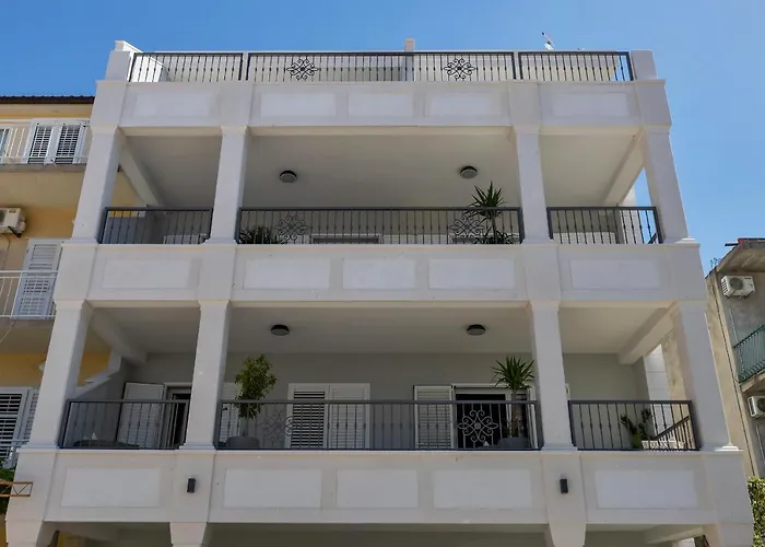 Vranjes Апартаменты Макарска