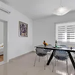 Vranjes Апартаменты *
