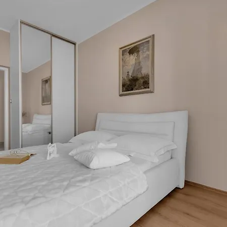 Apartment Vranjes