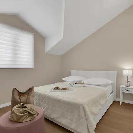 Vranjes Apartment Makarska