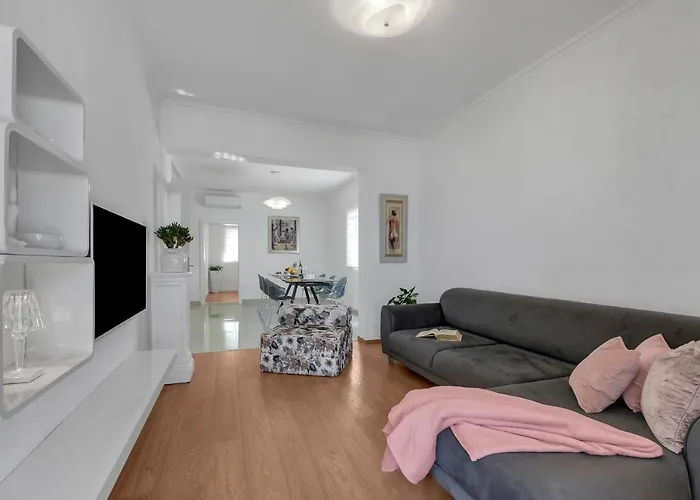 Vranjes Apartament *