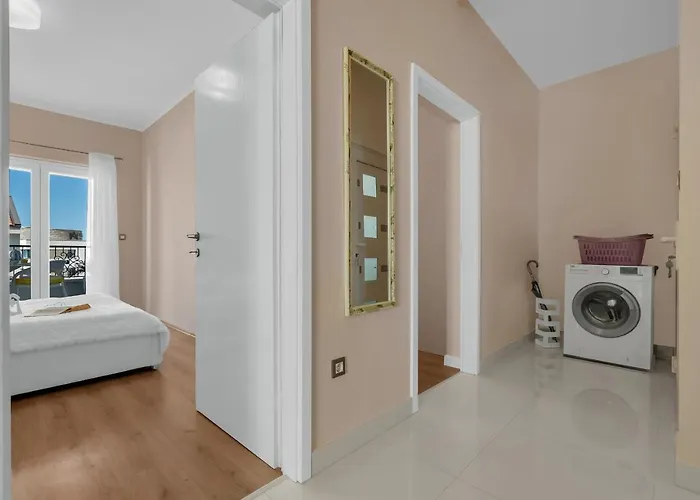 Apartament Vranjes *